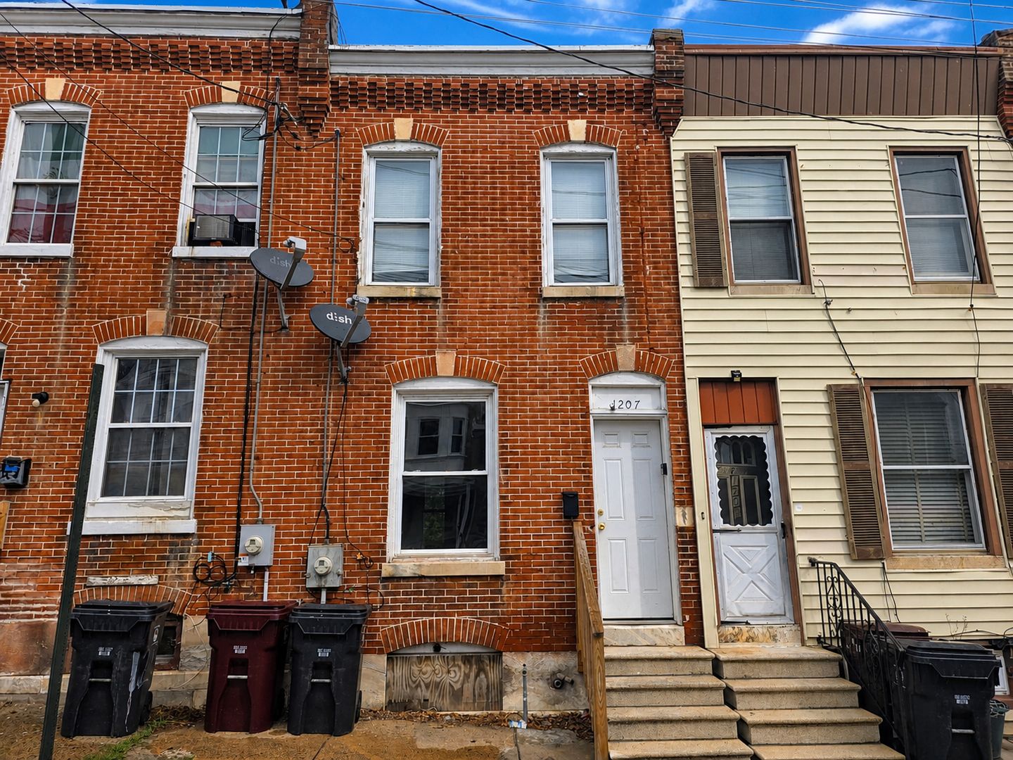 Wilmington Townhome: 1207 Lancaster Ave.
