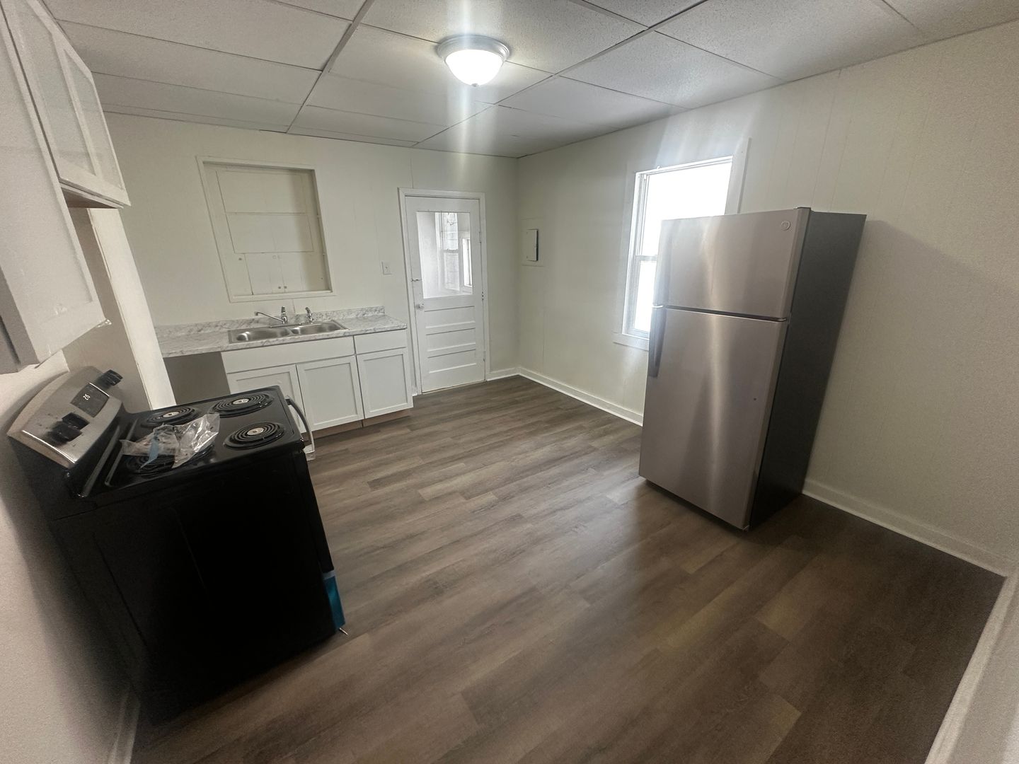 Saint Joseph Apartment: 2902 S 19th