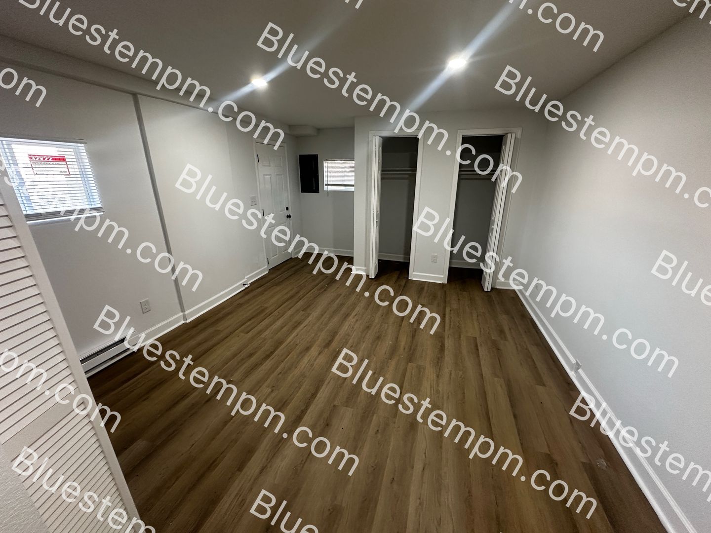 Saint Joseph Apartment: 1115-1117 Felix St