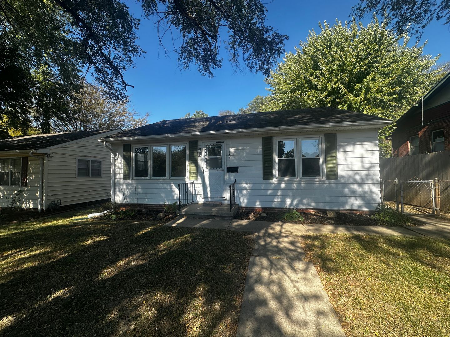 St. Joseph House: 1409 Pacific St.