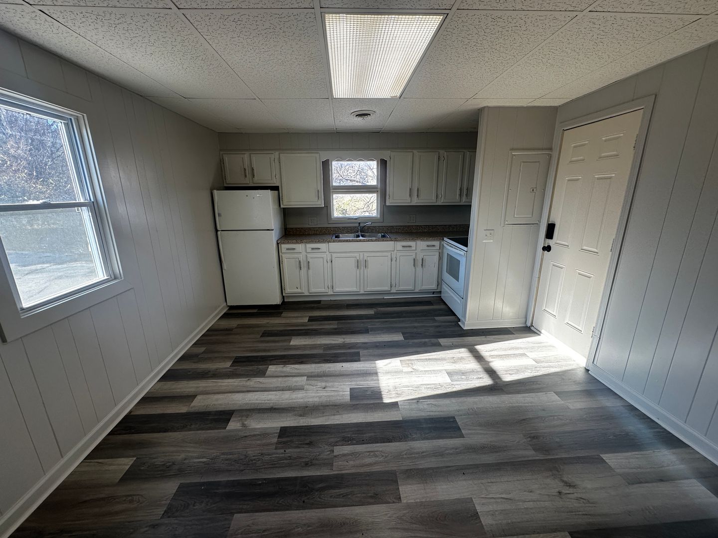 St. Joseph Apartment: 4104 St. Joseph Ave.