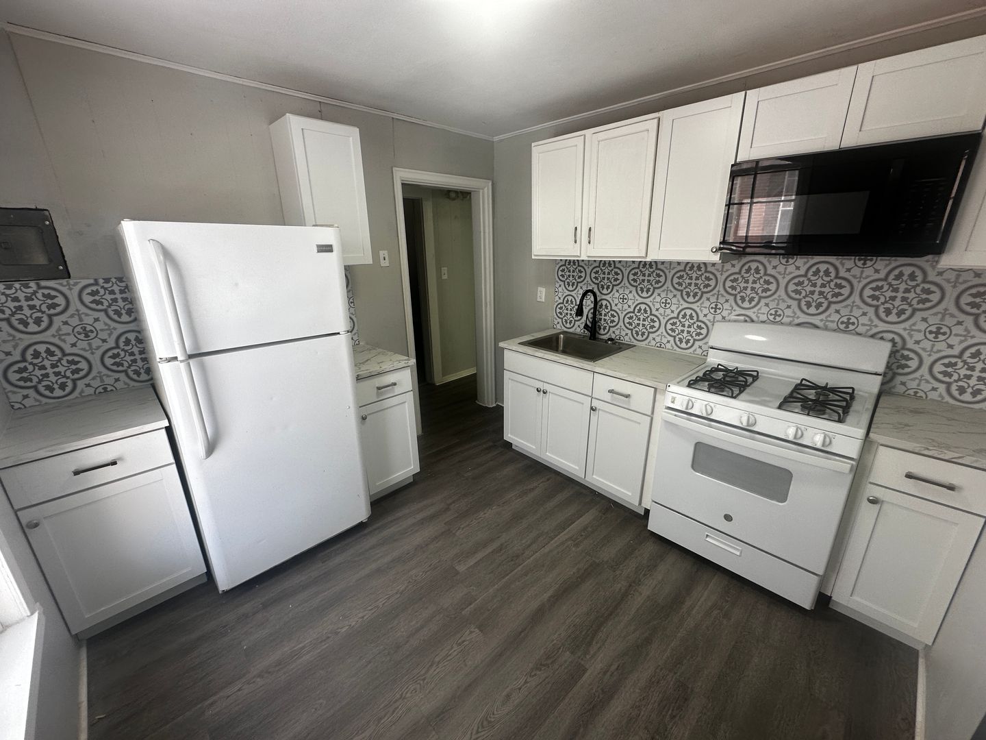 St. Joseph Apartment: 1023 Charles St.