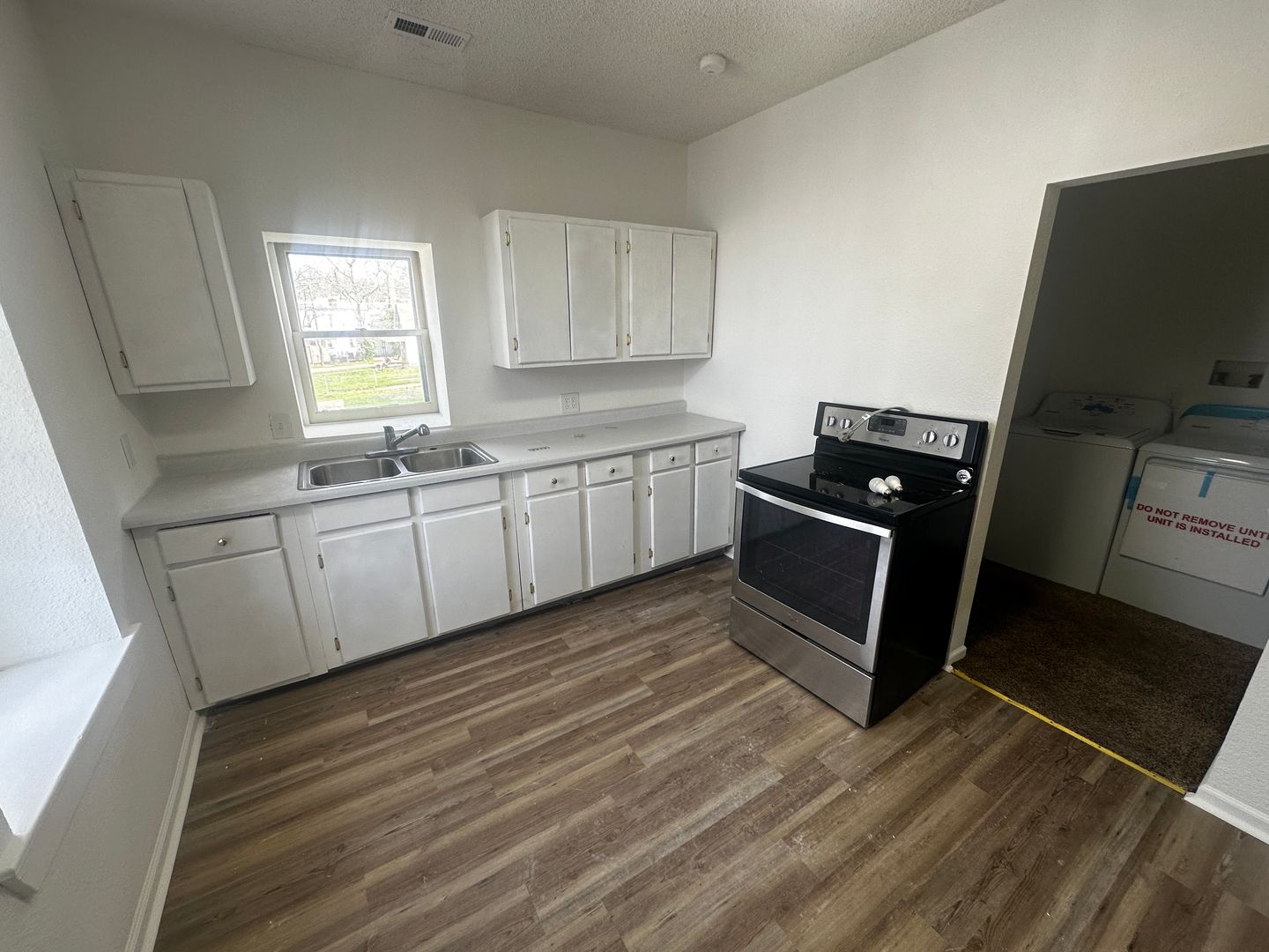 St. Joseph Apartment: 1501 Faraon St.