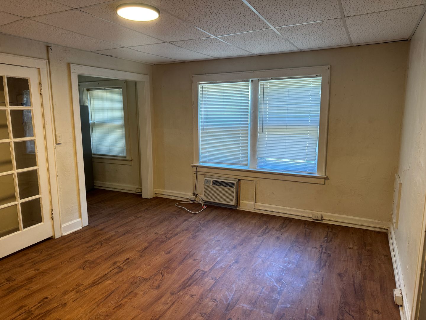 St. Joseph Apartment: 316 N Noyes Blvd.