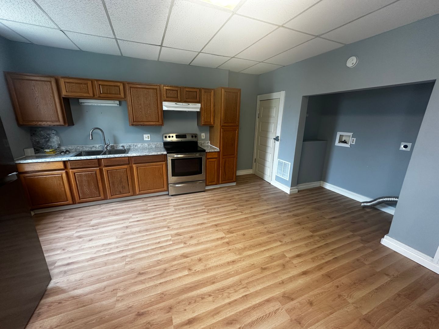 St. Joseph Apartment: 1614 S 11th St