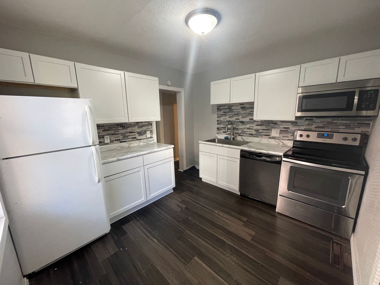 St. Joseph Apartment: 1023 Charles St.