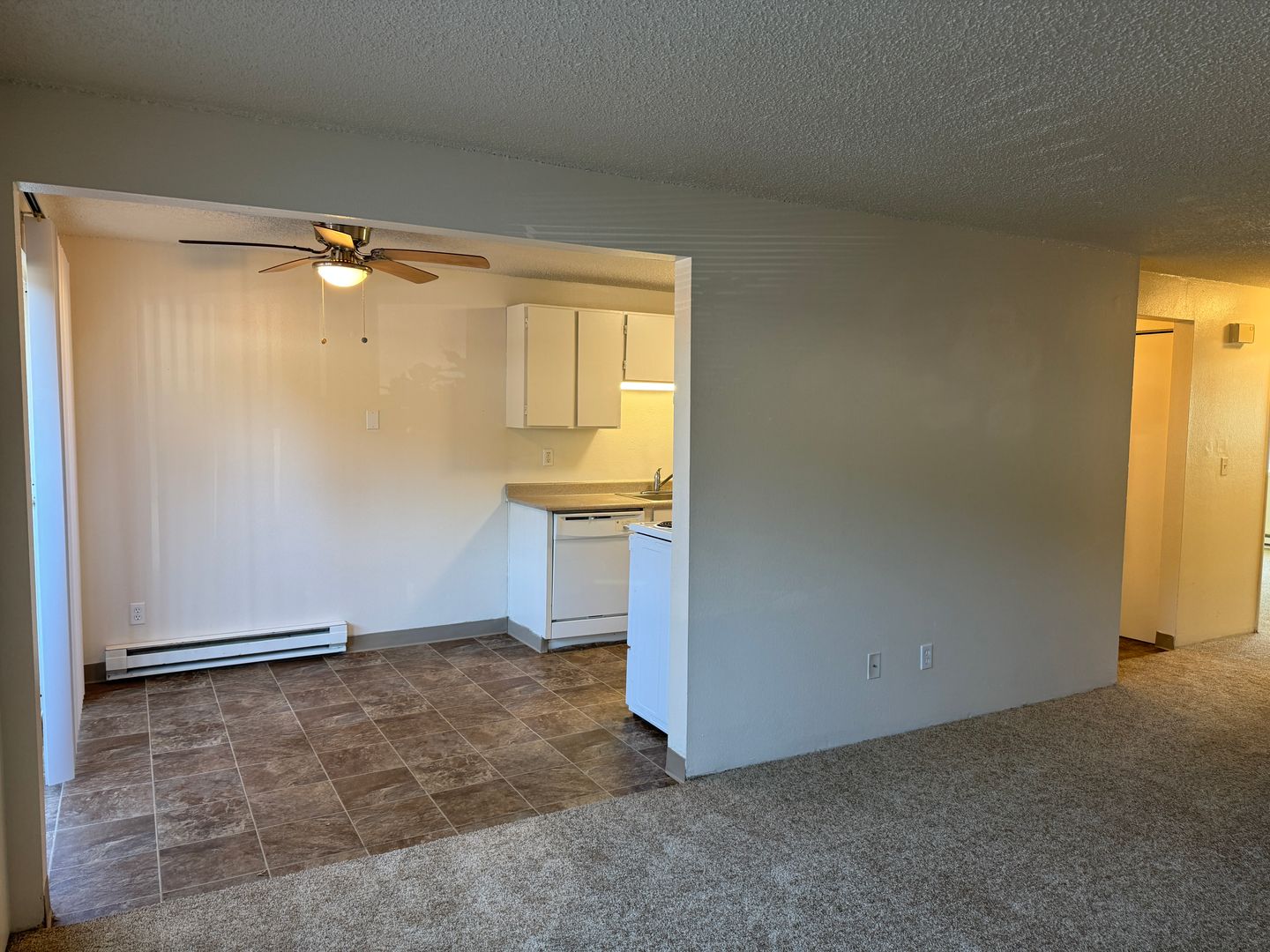 Gresham Apartment: 10 NE 162nd Ave