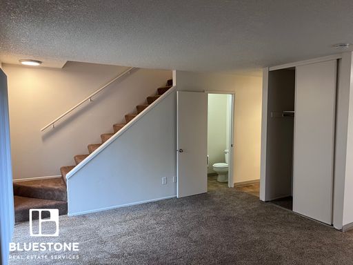 Two bedroom 1.5 bath Townhome in Milwaukie, OR – photo 1