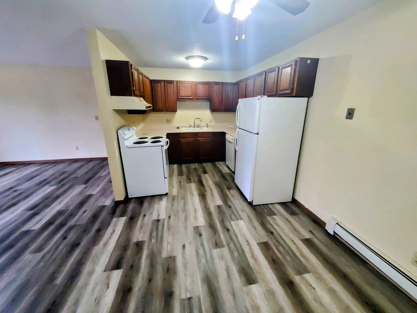 Bismarck Apartment: 2901 E Rosser Ave