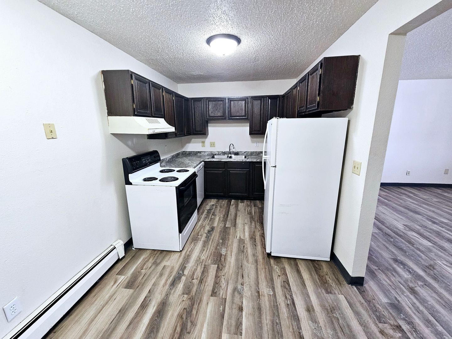 Bismarck Apartment: 3120 E Rosser Ave