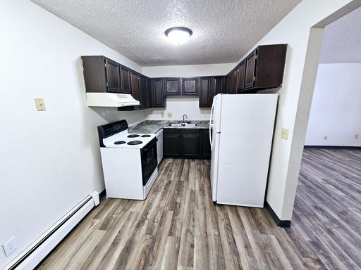 RENOVATED Apartment for Rent!! – photo 1