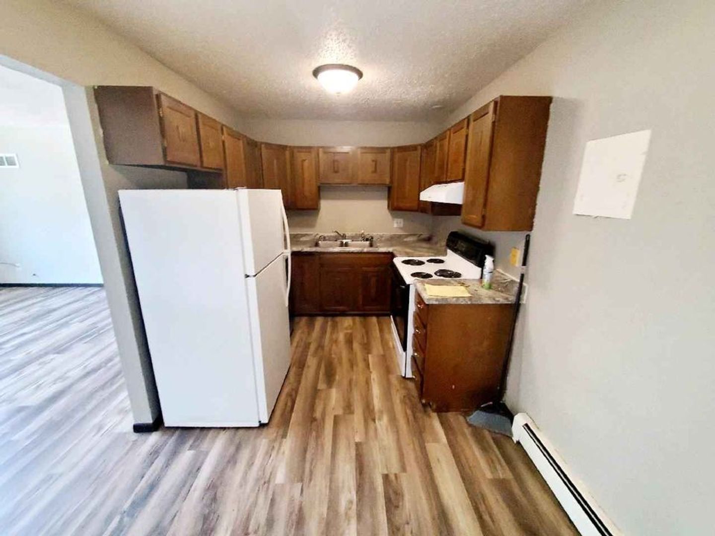 Bismarck Apartment: 121 W Interstate Ave