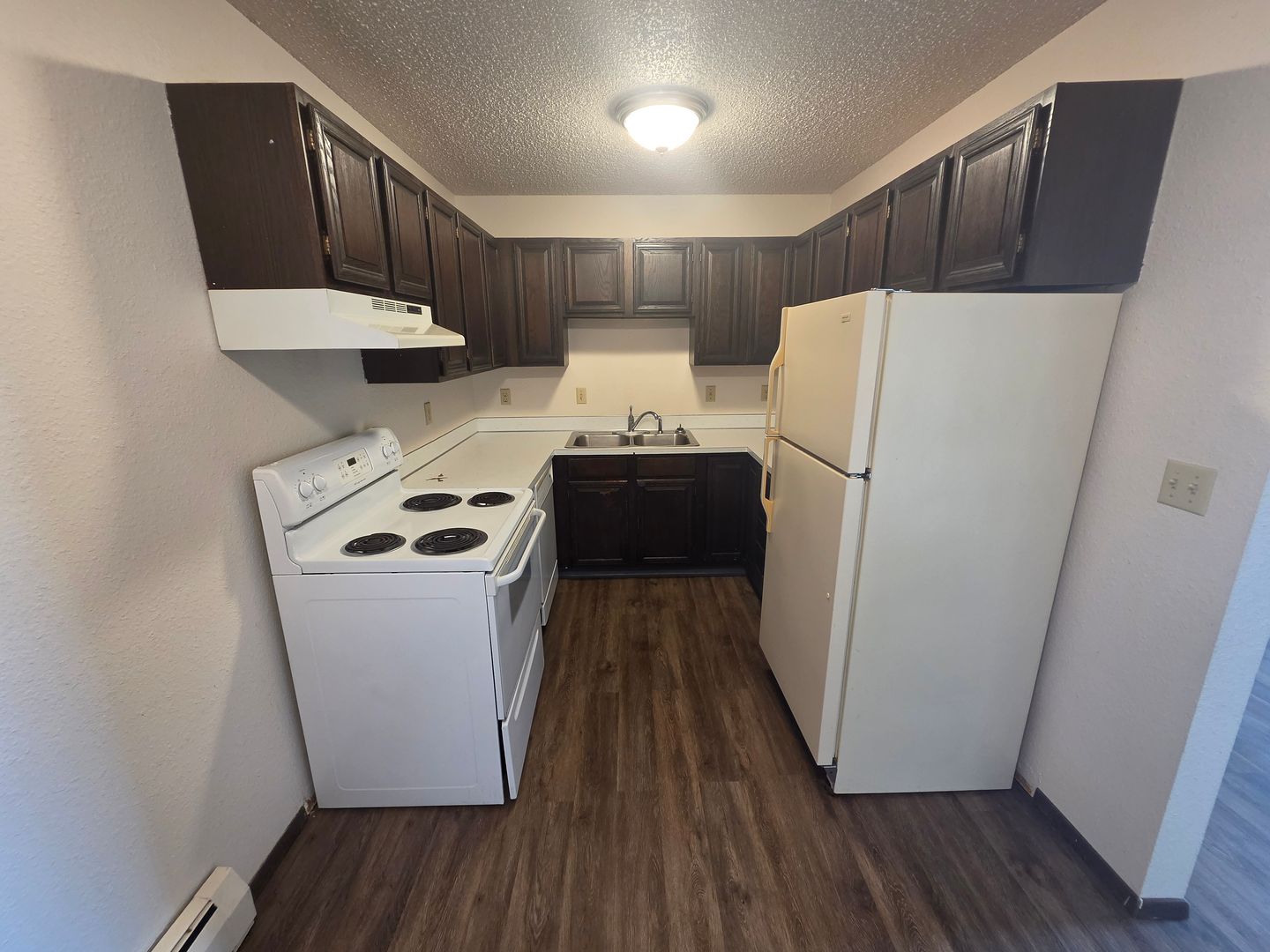 Bismarck Apartment: 3130 E Rosser Ave
