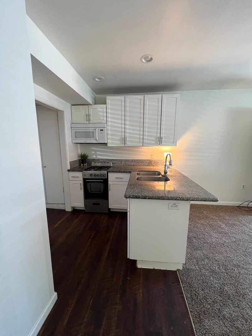 South Lake Tahoe Apartment: 1032 Fourth Street