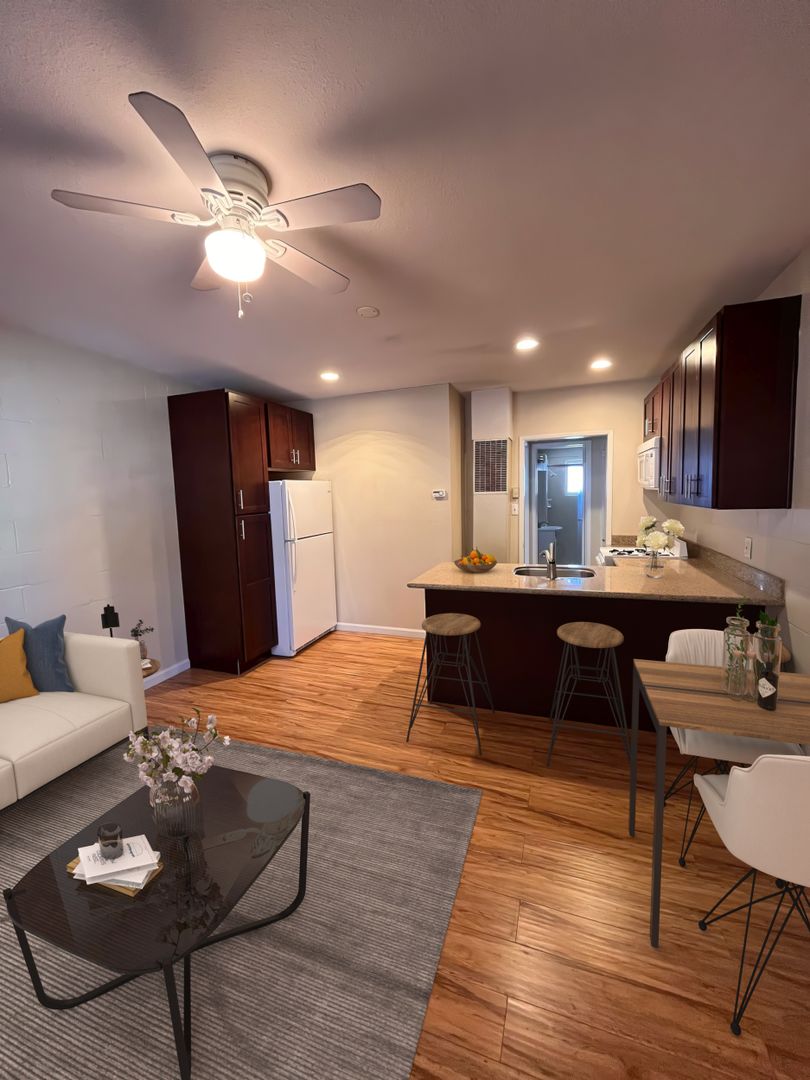 South Lake Tahoe Apartment: 1032 Fourth Street