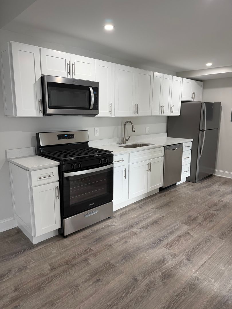 Hampstead Apartment: 1326 N Main Street