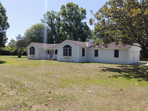 Newport home on Big lot!
