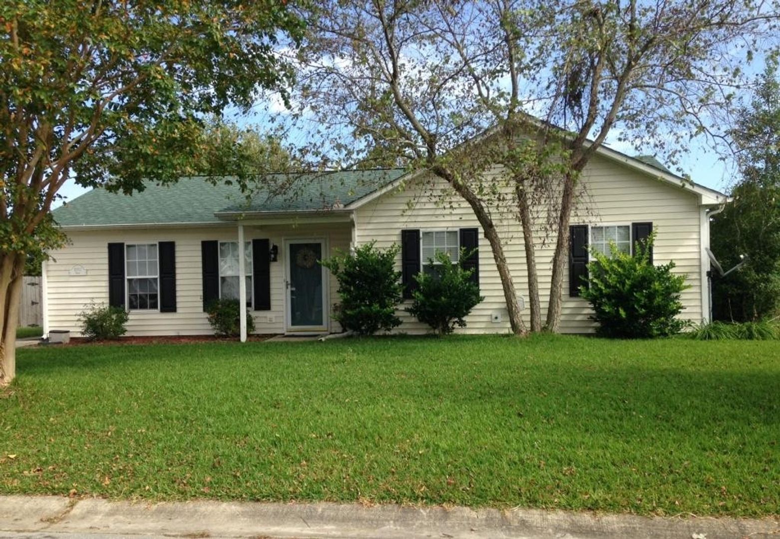 Morehead City House: 1002 Birch Court