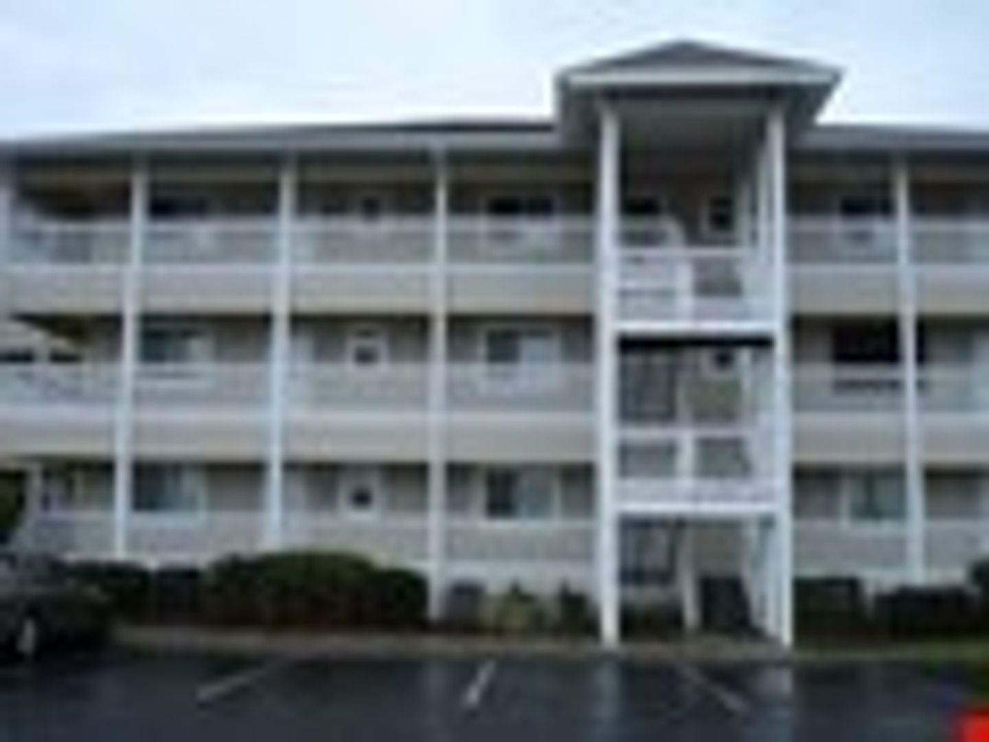 Cedar Point House: 650 Cedar Point Blvd