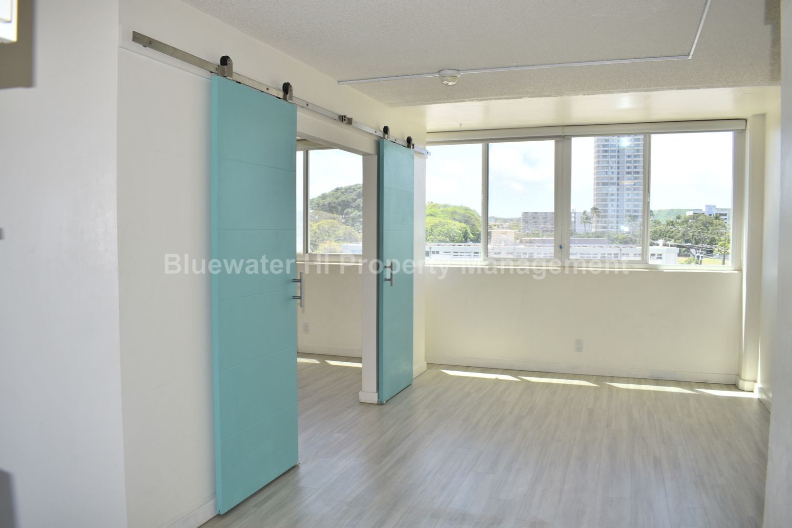 Honolulu Condo: 1025 Kalo Pl. #604
