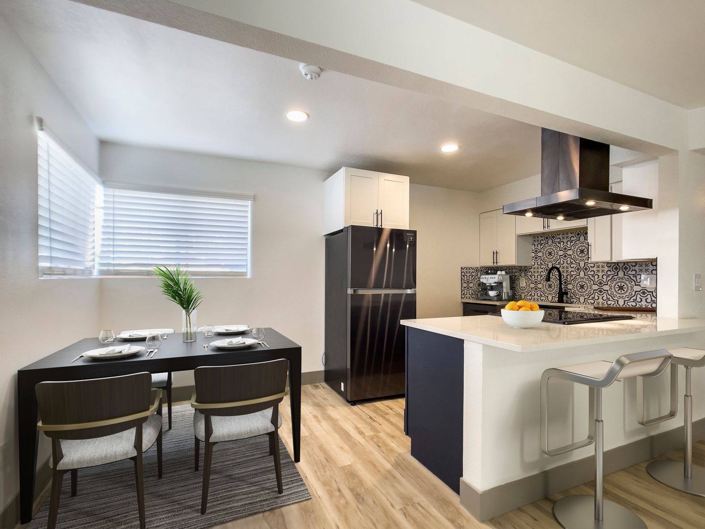 Scottsdale Apartment: 7309 E Belleview St