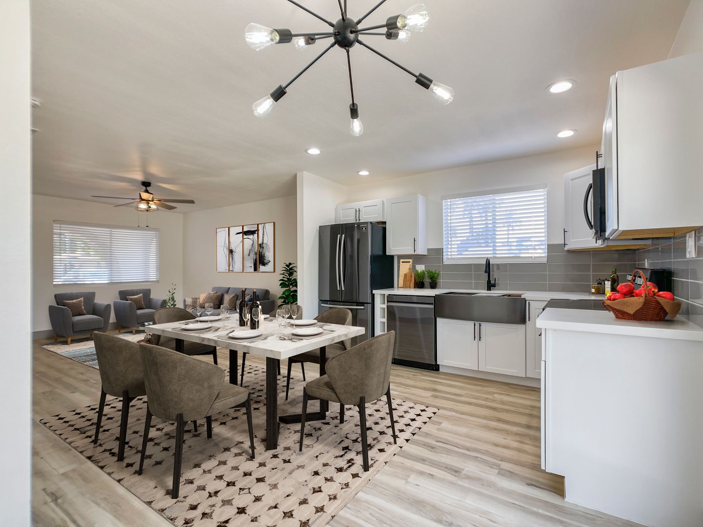 Phoenix Apartment: 3002 N 40th St.