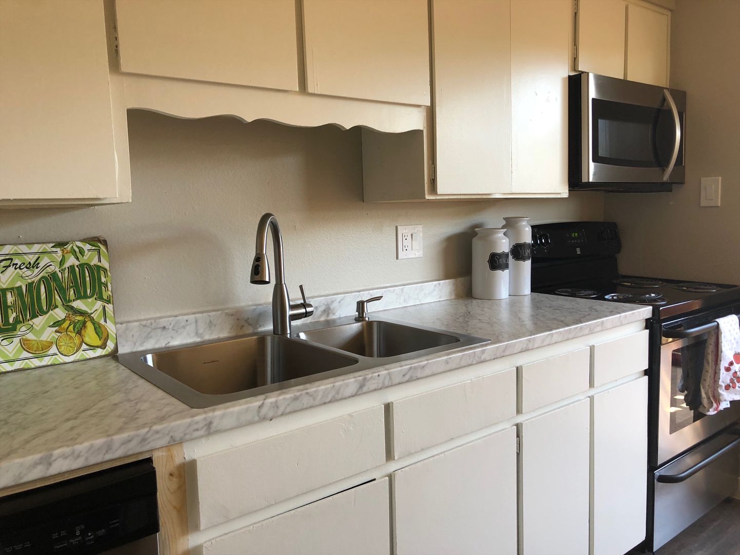 Scottsdale Apartment: 7309 E Belleview St