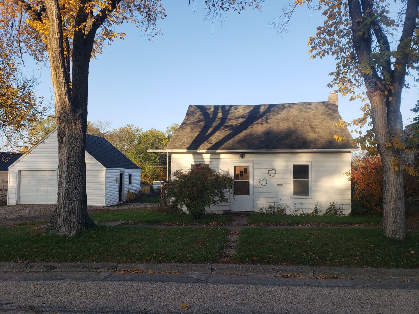 Jamestown House: 410 9th Ave SE