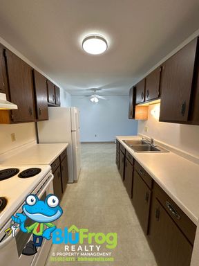 Emerald 904 13th St NE - 12 – photo 1