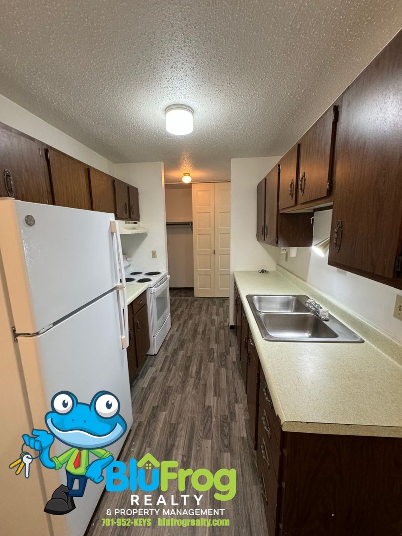 Jamestown Apartment: 1507 11th Ave NE