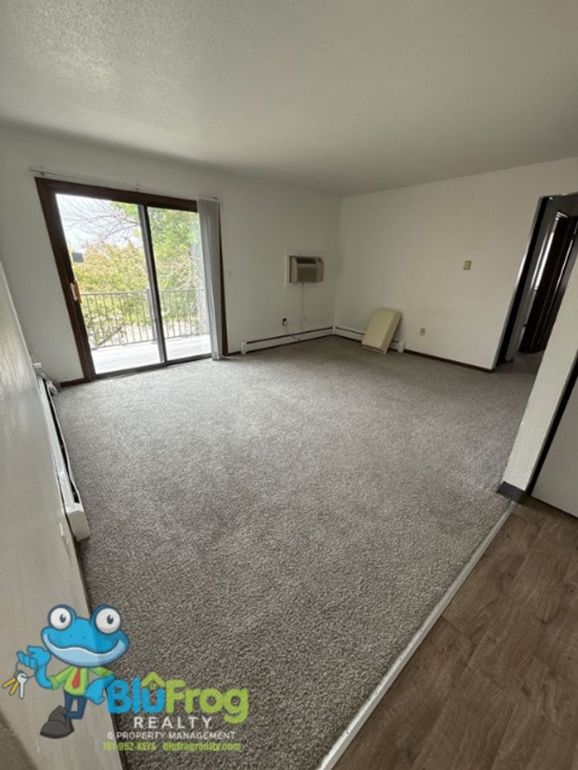 Jamestown Apartment: 909 12th Ave NE