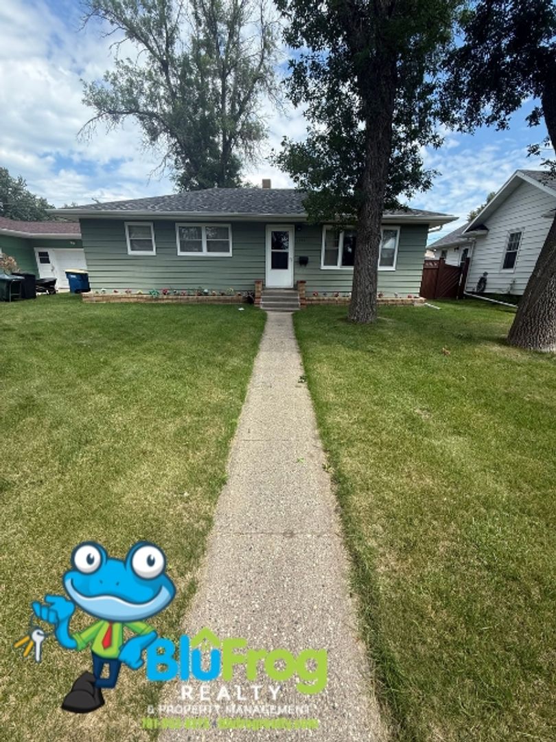 Jamestown House: 1310 5th Ave NE