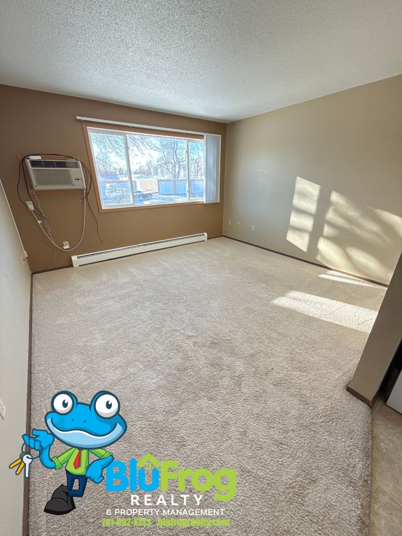 Jamestown Apartment: 611 11th St NE