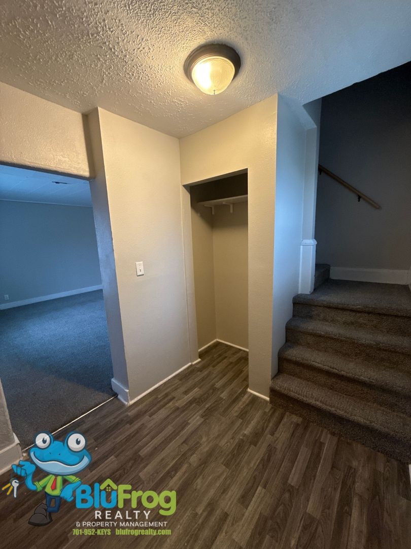 Jamestown House: 202 8th Ave SE