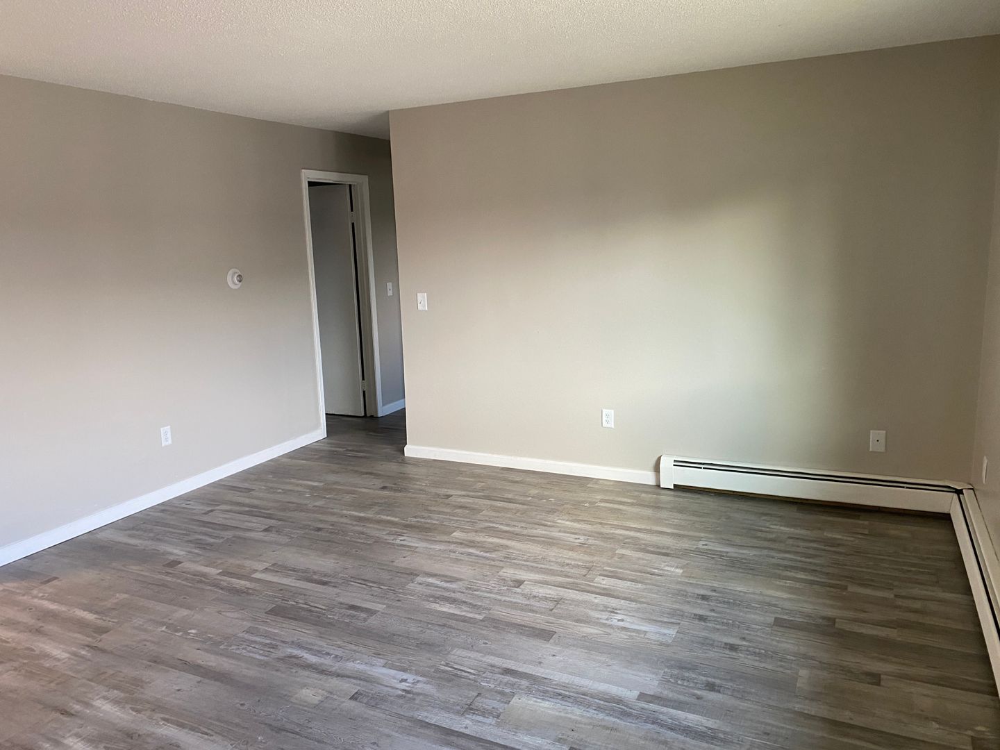 Jamestown Apartment: 1213 11th St SE