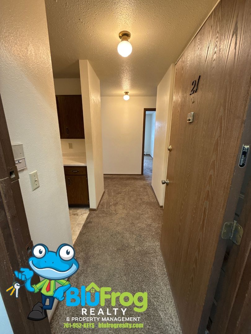 Jamestown Apartment: 1506 10th Ave NE