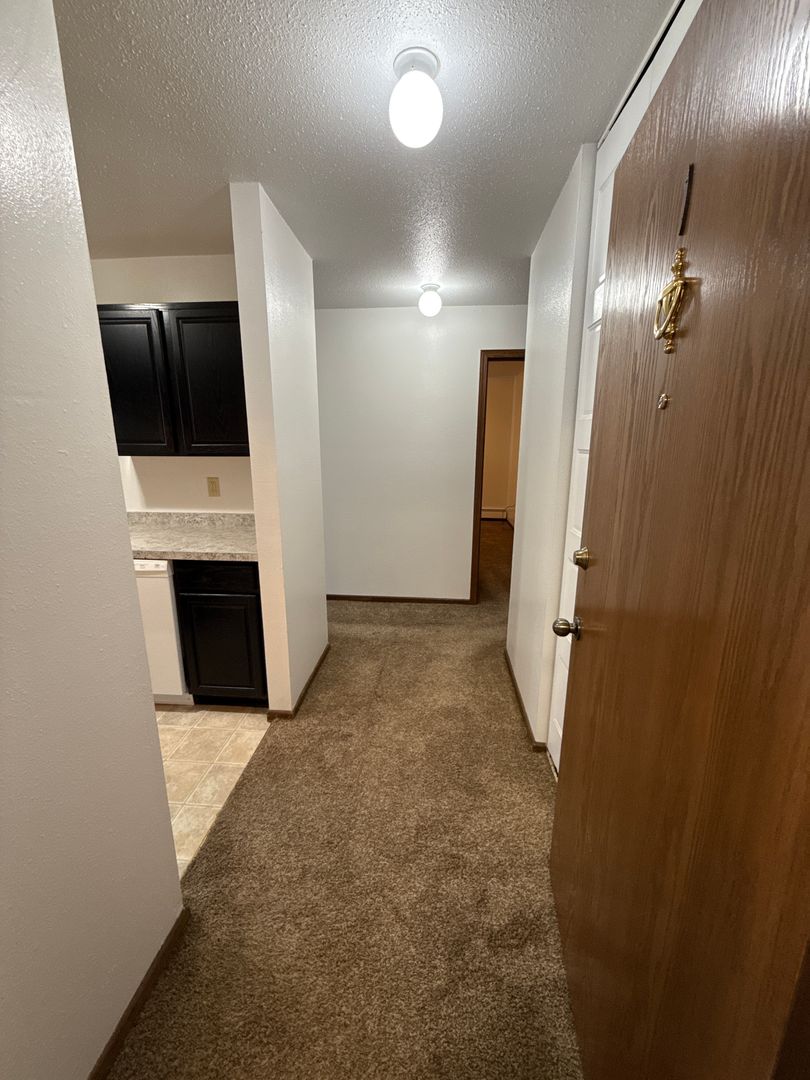 Jamestown Apartment: 1506 10th Ave NE