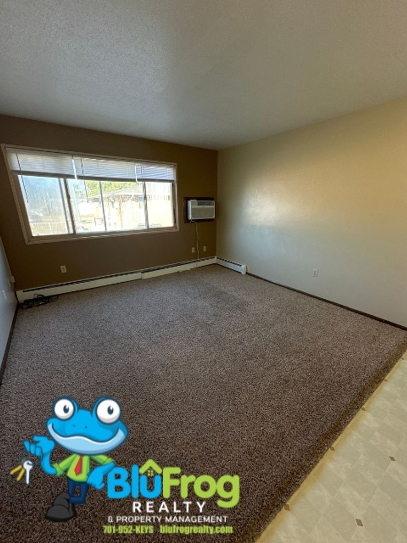 Jamestown Apartment: 909 12th Ave NE