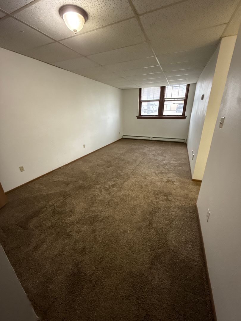 Jamestown Apartment: 402 2nd Ave NW - 108