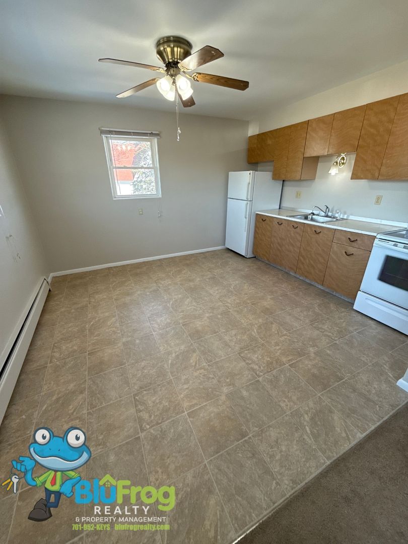 Jamestown Apartment: 718 13th St SE