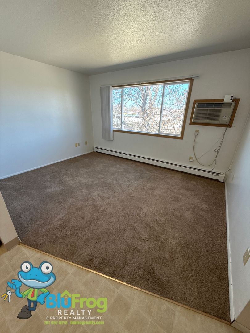 Jamestown Apartment: 611 11th St NE