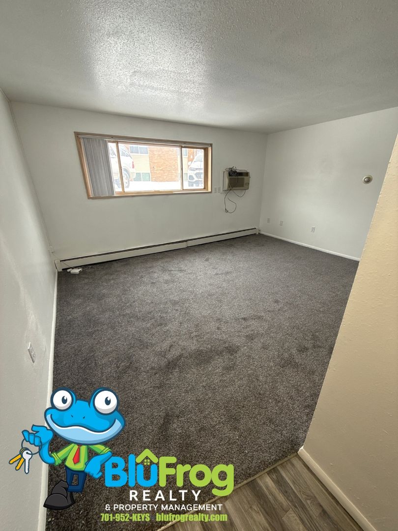 Jamestown Apartment: 909 12th Ave NE
