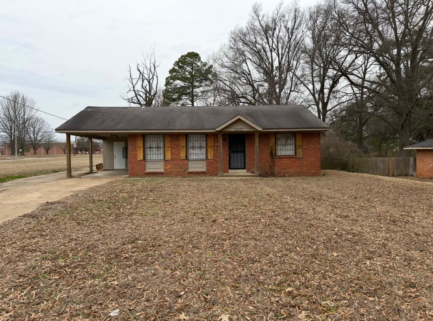 Memphis House: 4933 Leonard