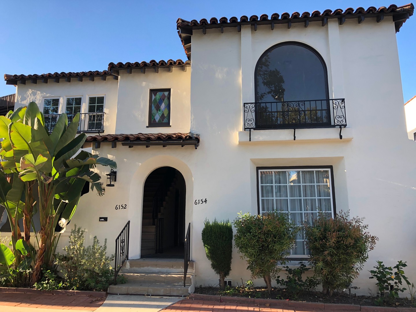 Los Angeles Apartment: 6152-54 6th Street