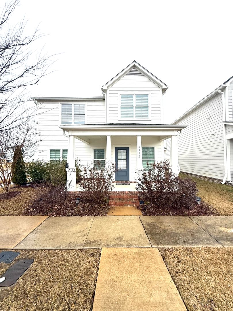 Pike Road House: 5178 Pike Loop