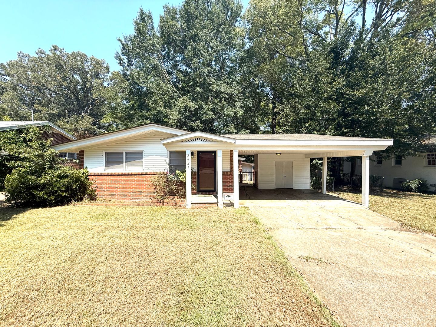 Montgomery House: 3421 Vance Lane