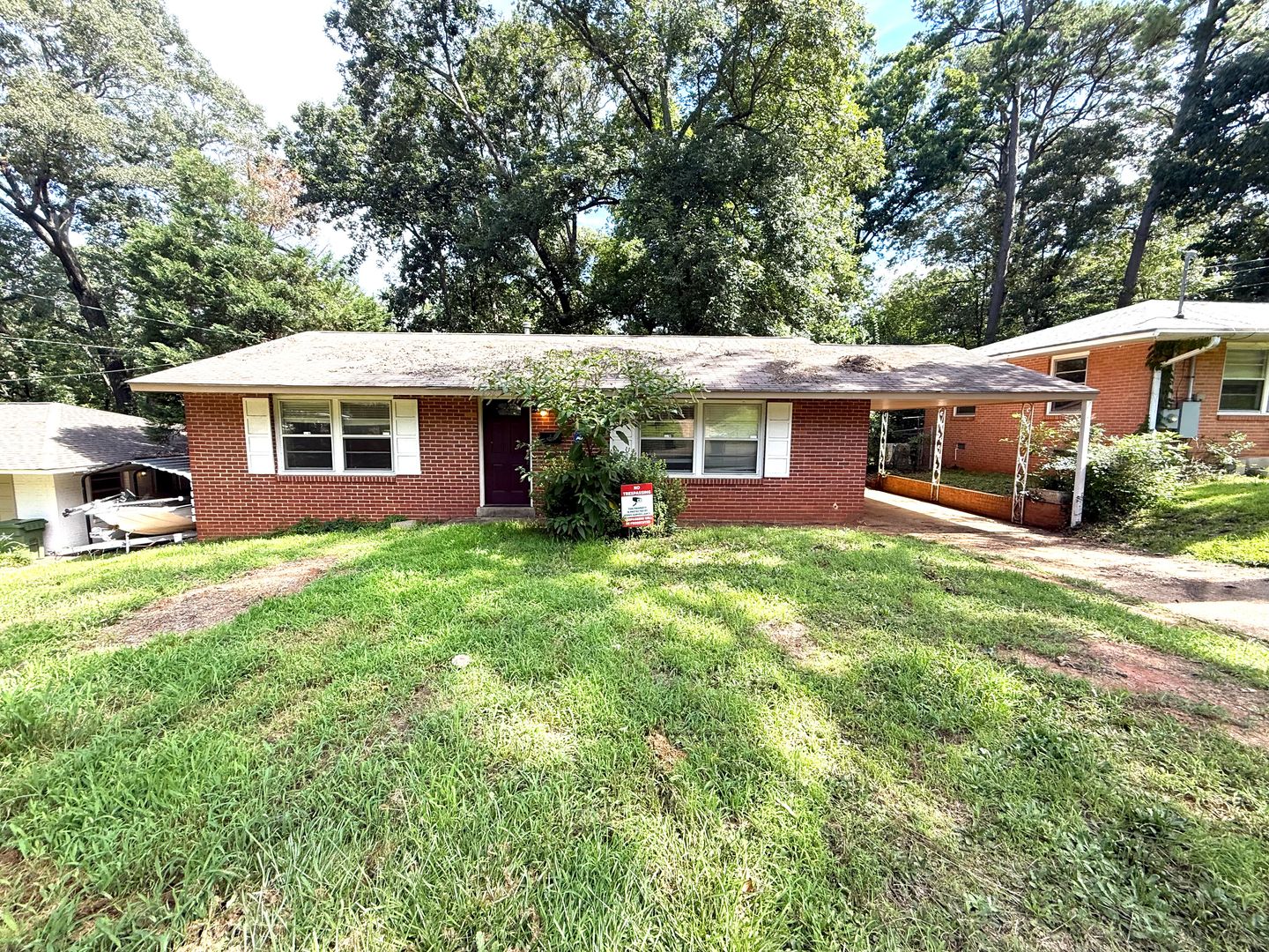Montgomery House: 454 Forest Hills Drive