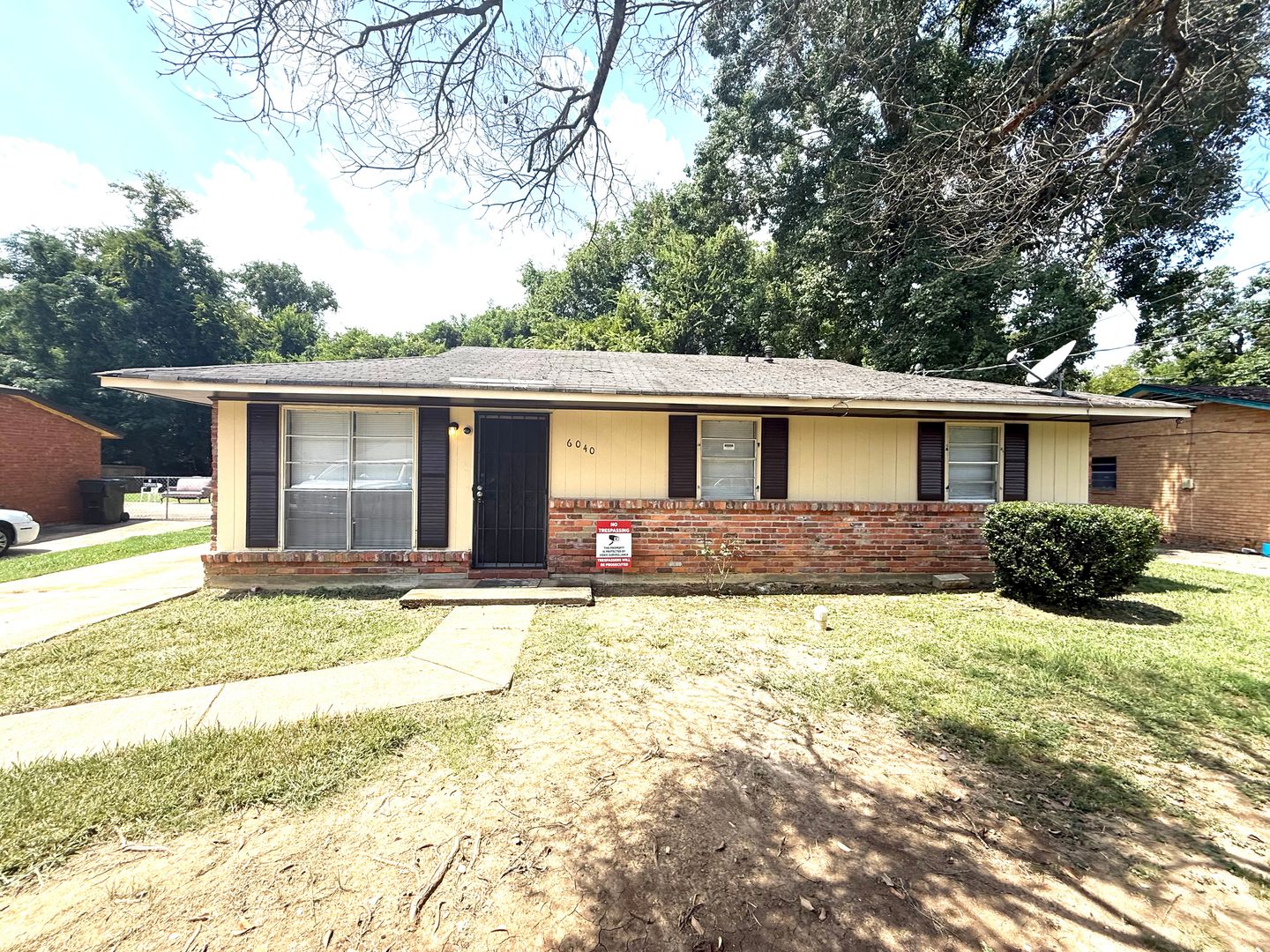 Montgomery House: 6040 Eric Lane
