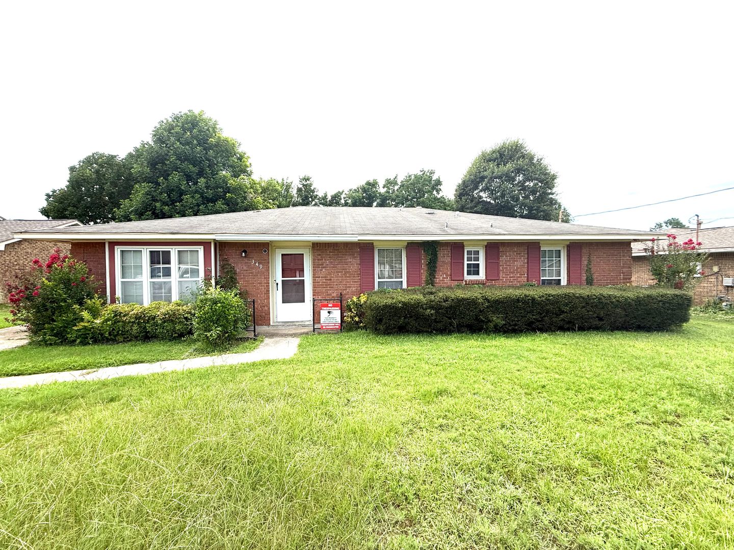 Montgomery House: 349 Harvard Road