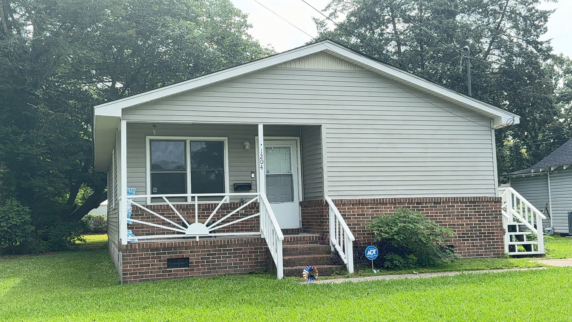 Elizabeth City House: 1204 Highland Ave.